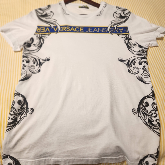 Authentic versace Jeans mens Tee shirt - Picture 4 of 4